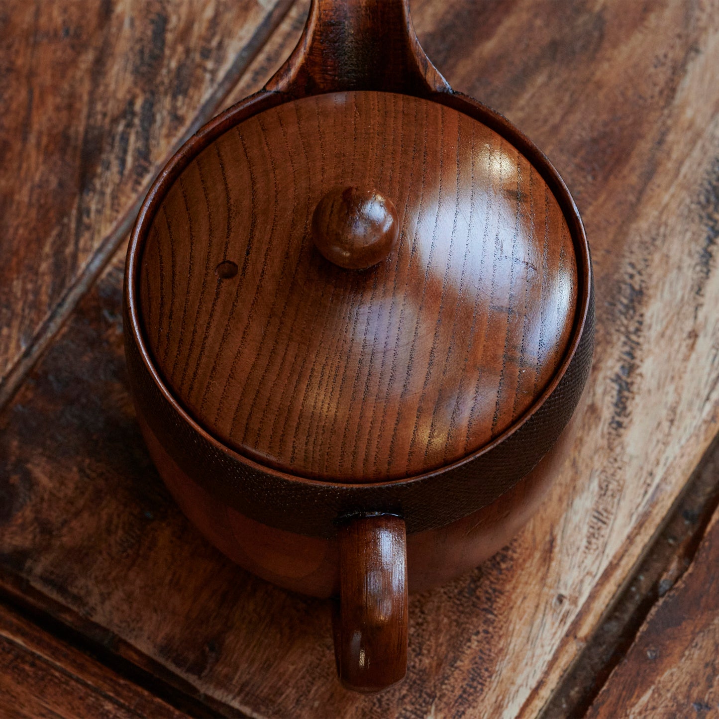 Japanese tea pot - lacquerware