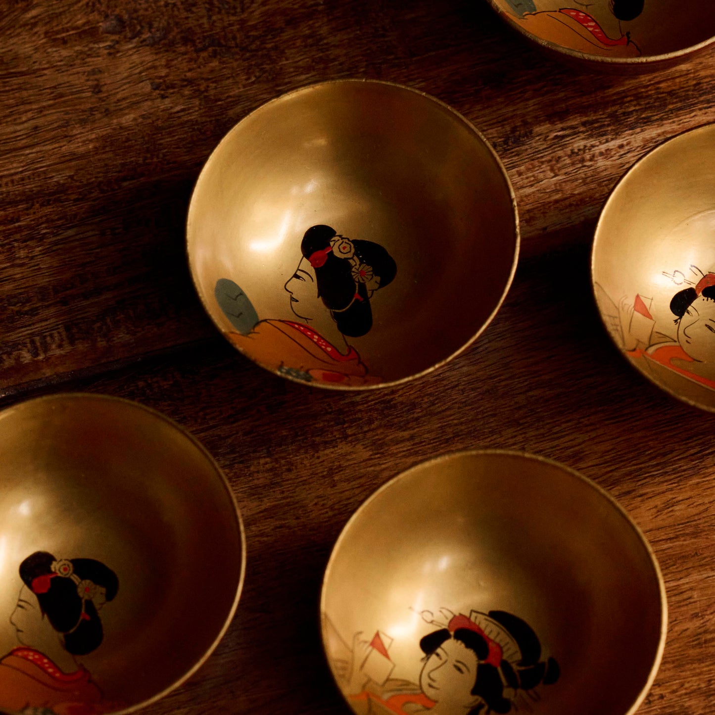 Vintage Japanese Lacquer Cups　Hand-Painted Bijin-ga, Set of 7 (Showa Era)