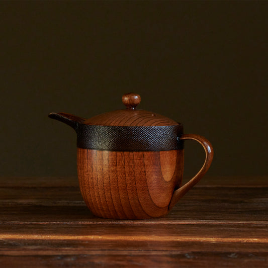 Japanese tea pot - lacquerware